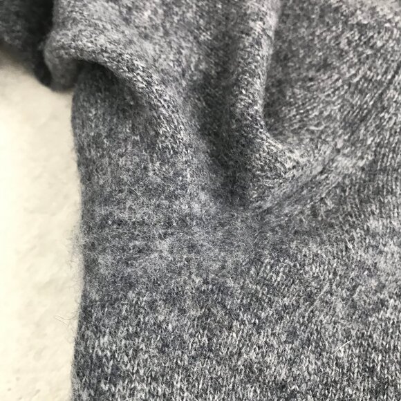 THE MENS STORE CASHMERE SWEATER GRAY V NECK LONG SLEEVE PULLOVER MEDIUM - Picture 7 of 9